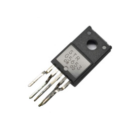 STRG5653 power switching regulator