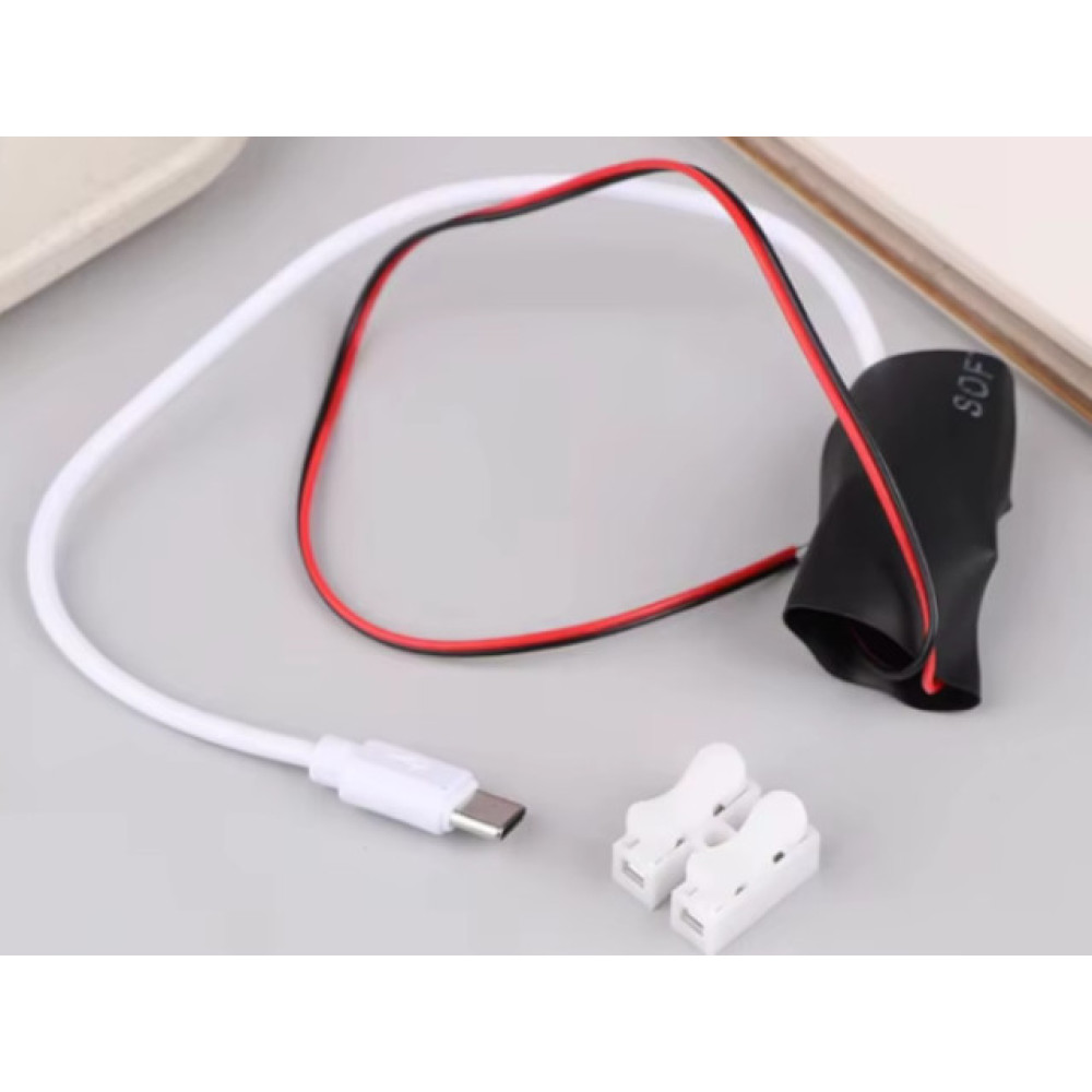 Pretvarač 230VAC / 5VDC 1A; izlaz USB-C muški