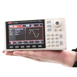 Generator funkcija ručni 1µ-30MHz Uni-T UTG932E