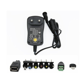 Pretvarač 230V/3-12VDC 1,5A s 8 univerza. utikača