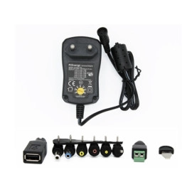 Pretvarač 230V/3-12VDC 1,5A s 8 univerza. utikača