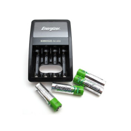 Punjač baterija NiMh Energizer Maxi + 4xAA 2000mAh