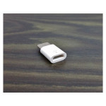 Adapter USB-C muški na USB micro-B ženski; bijeli
