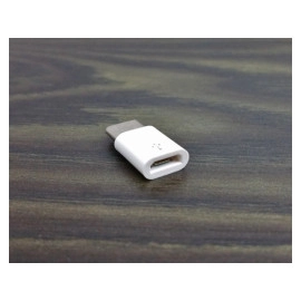 Adapter USB-C muški na USB micro-B ženski; bijeli